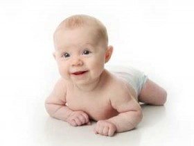 Положение на животе ребёнка на 6-ом месяце развития